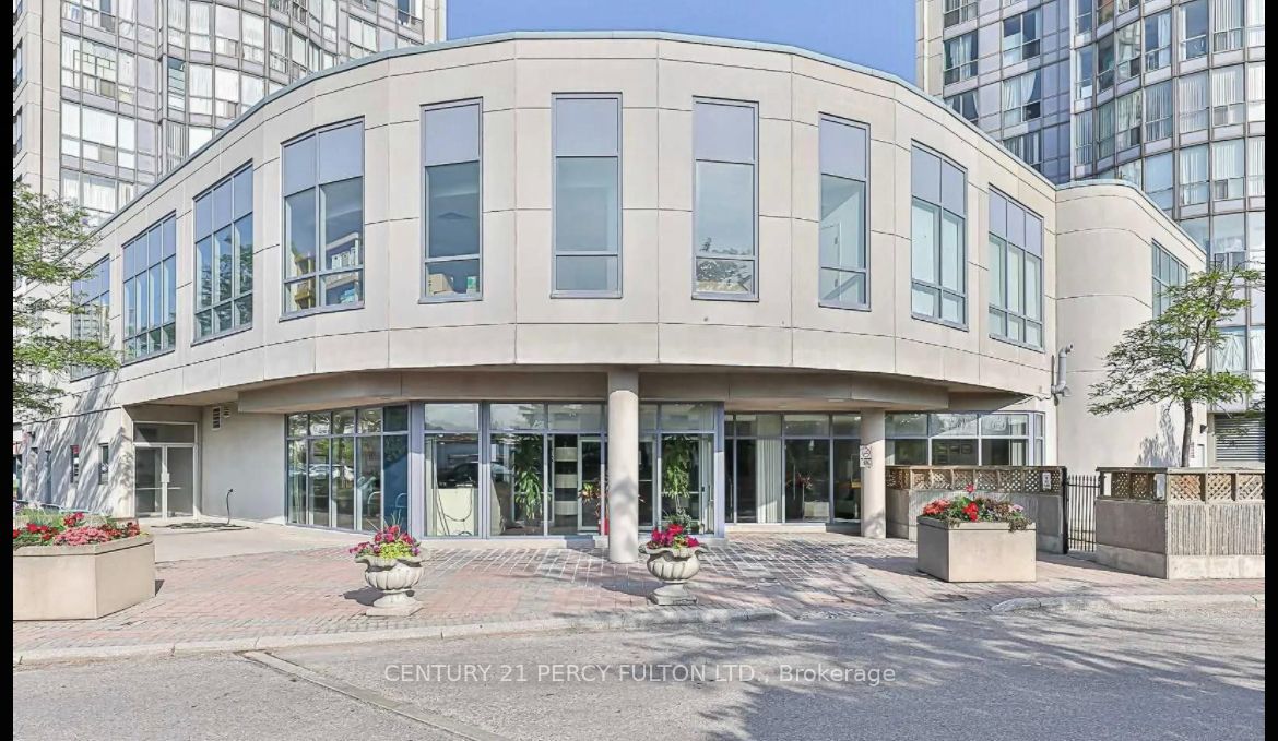 2550 Lawrence Avenue E 721