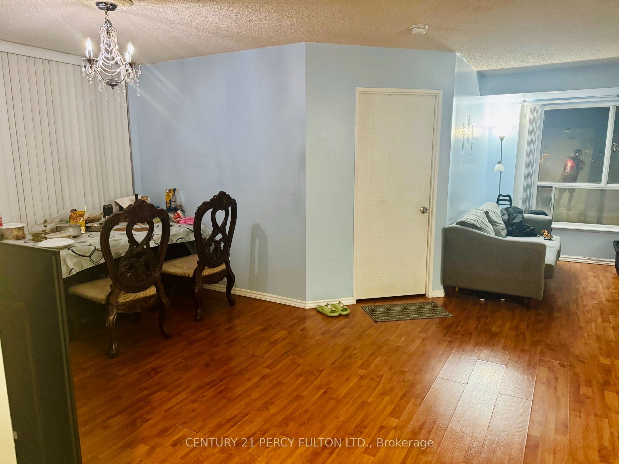 2550 Lawrence Avenue E 721