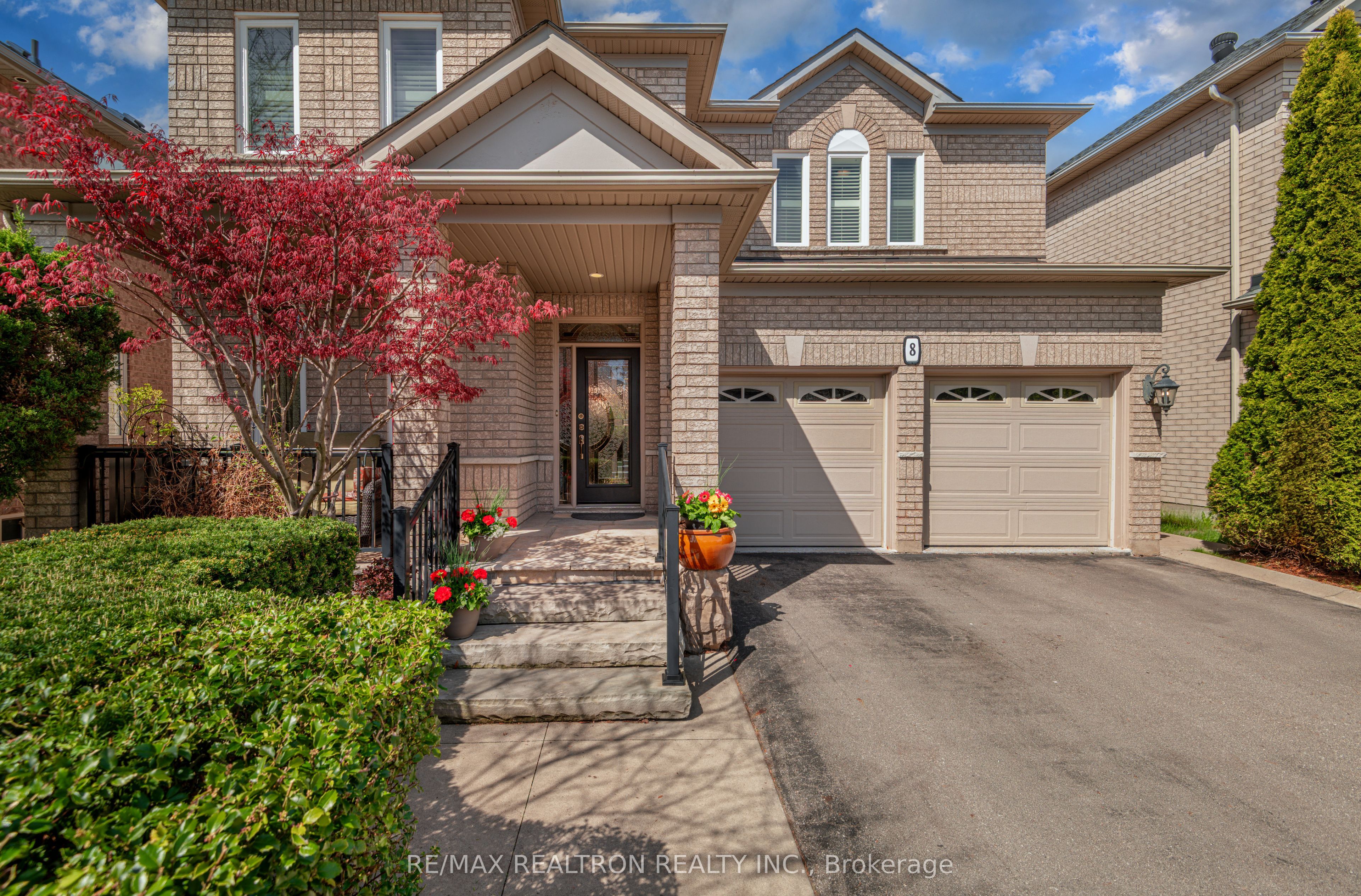 8 Forecastle Road