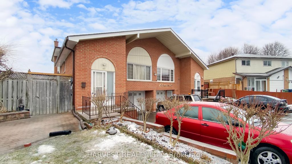 Photo of 40 GREENHEDGES Court, Toronto, ON M1B 1T2 (MLS # E12932694)