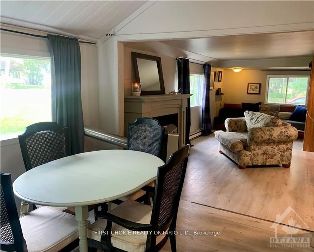 Photo of 397 Bayview Drive, Constance Bay - Dunrobin - Kilmaurs - Woodlawn, ON K0A 3M0 (MLS # X12930054)
