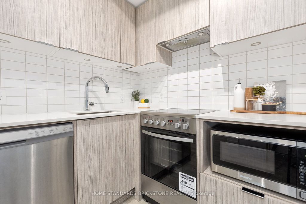 Photo of 395 Bloor Street E #1604, Toronto, ON M4W 0B4 (MLS # C12712620)