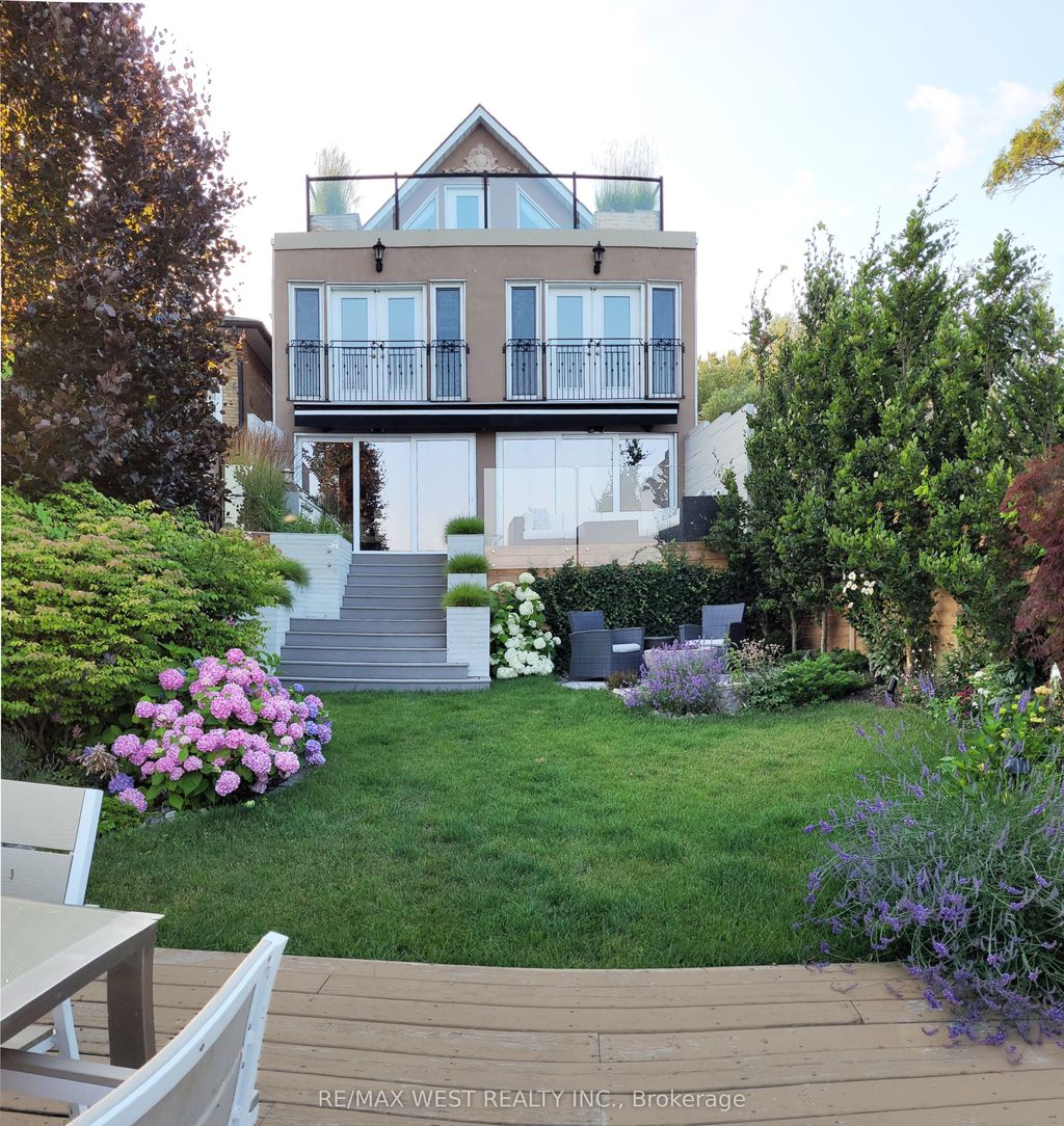 Photo of 5 Eleventh Street, Toronto, ON M8V 2G2 (MLS # W12589206)