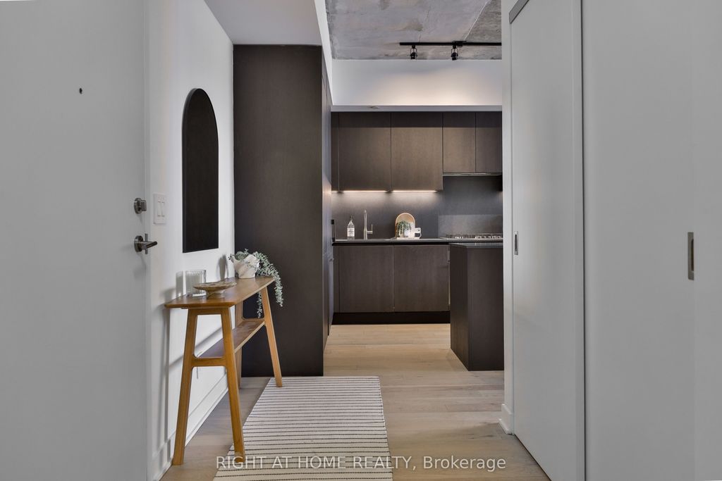 Photo of 2720 Dundas Street W #PH 6, Toronto, ON M6P 1Y2 (MLS # W12969384)