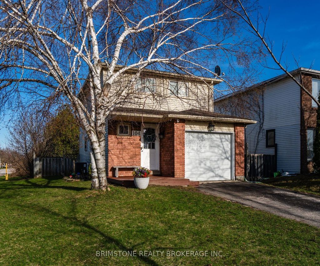 Photo of 104 Hickling Trail, Barrie, ON L4M 5T4 (MLS # S13057712)