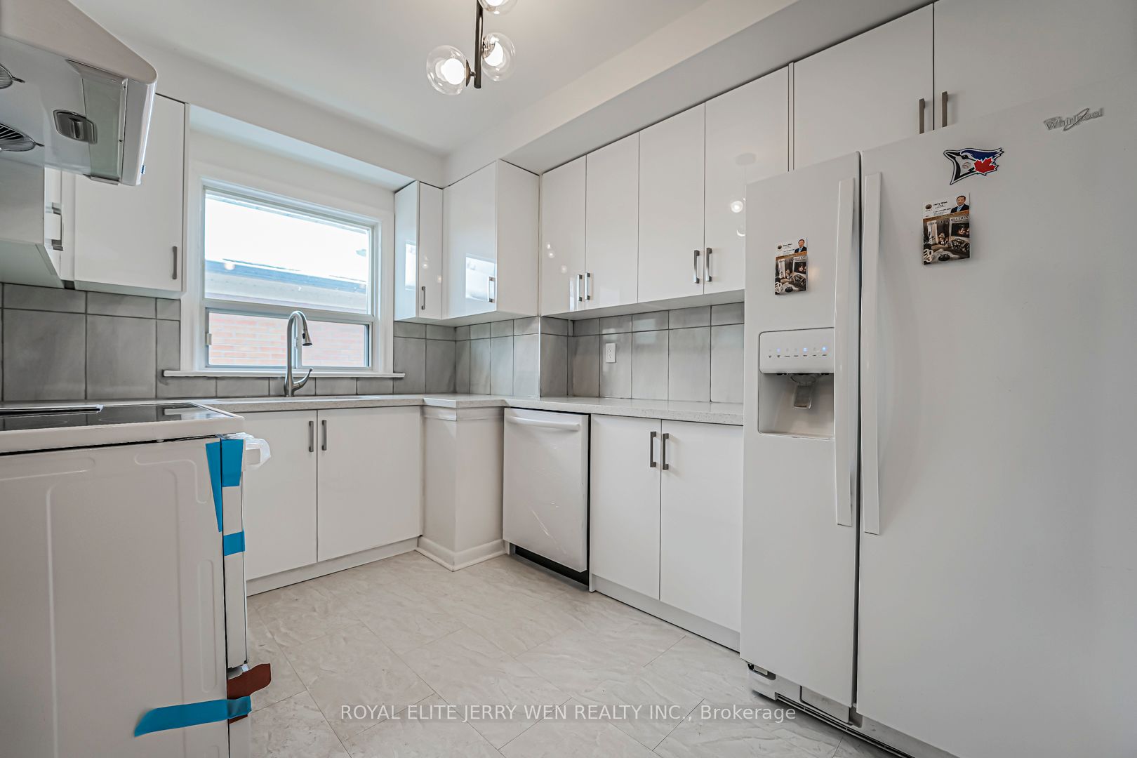 12 North Heights Road Upper