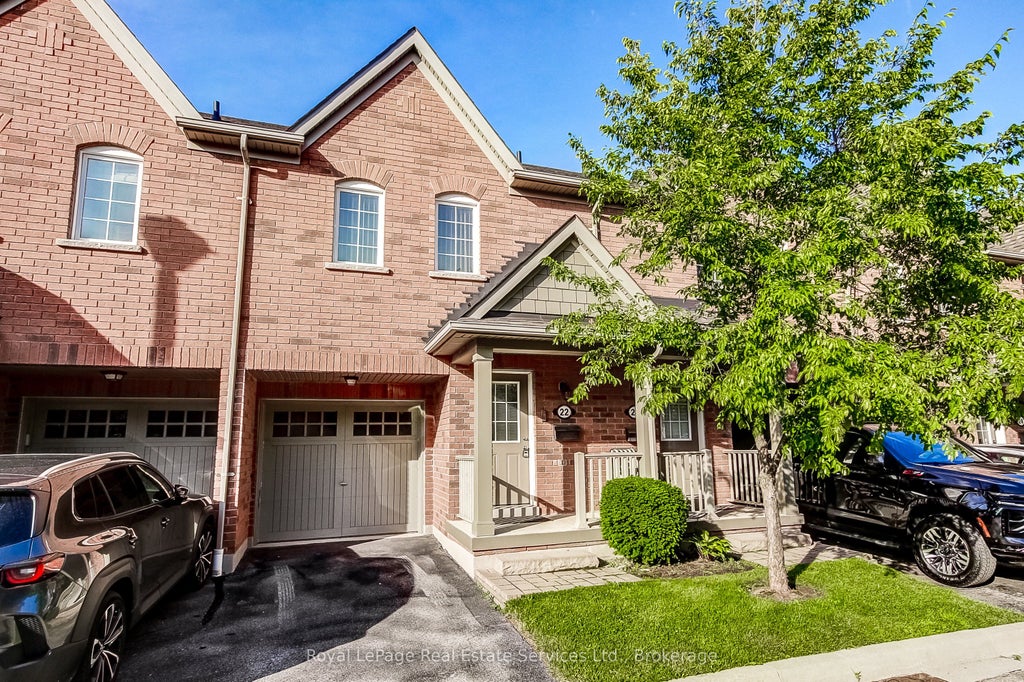 Photo of 233 Duskywing Way #22, Oakville, ON L6L 0C5 (MLS # W13508216)
