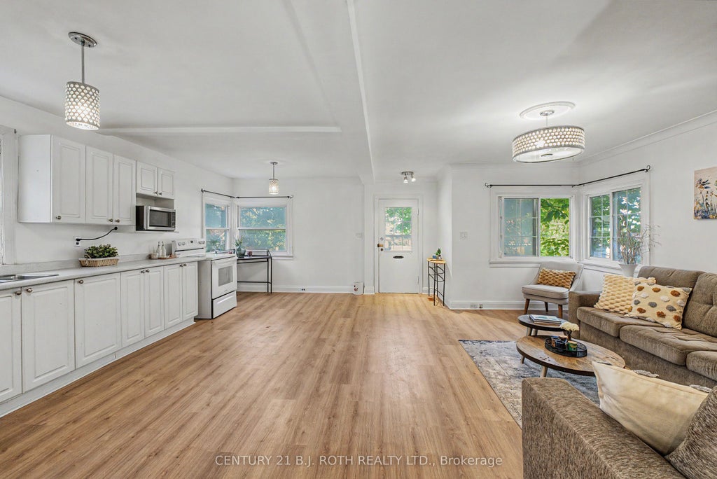 Photo of 167 Laclie Street, Orillia, ON L3V 4N3 (MLS # S13794736)