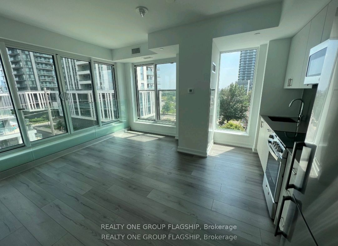 1195 The Queensway Avenue 414