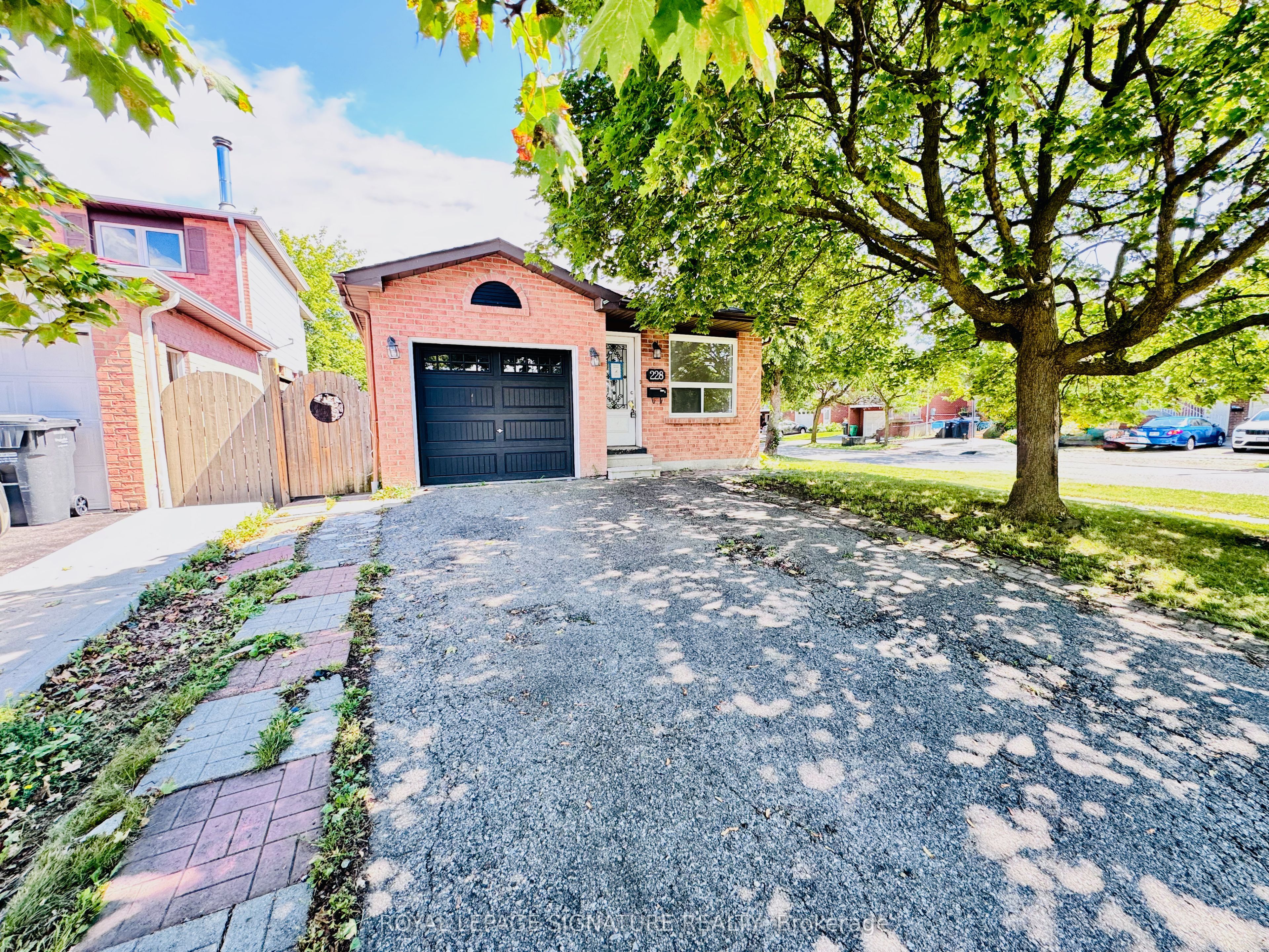 228 Martindale Crescent