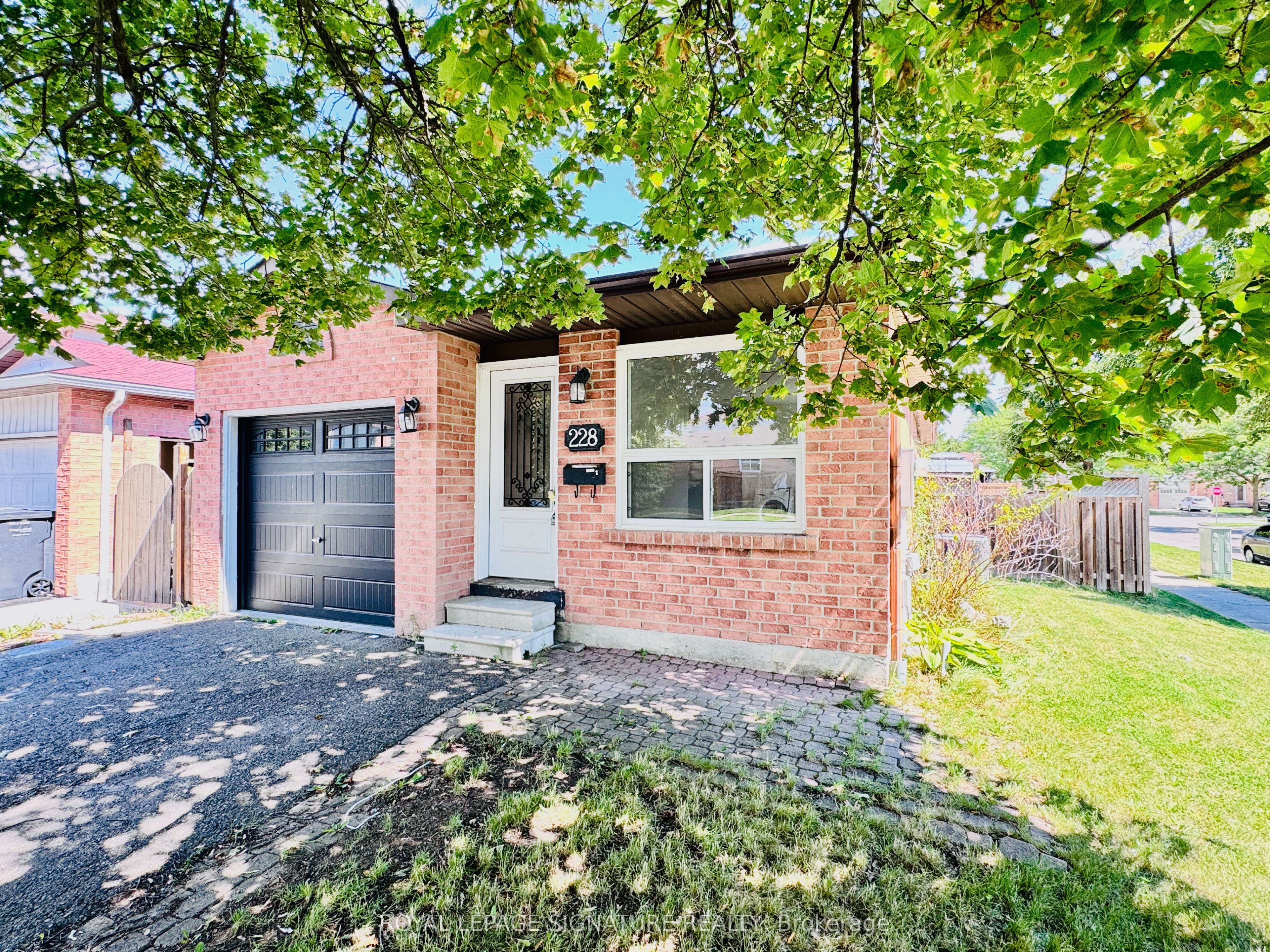 228 Martindale Crescent