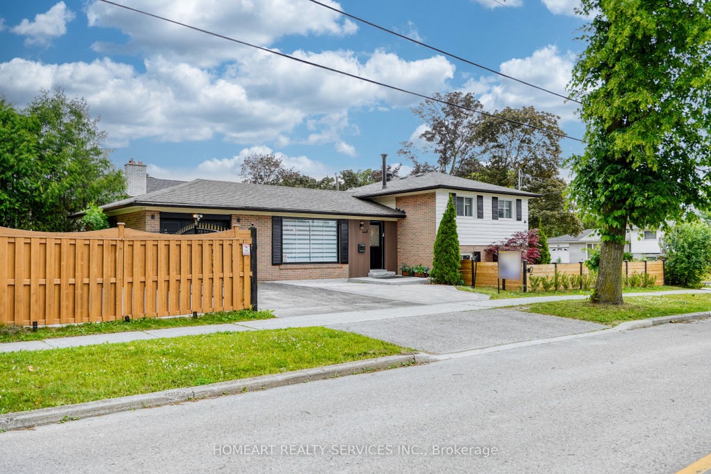 Photo of 2 Lesgay Crescent, Toronto, ON M2J 2H8 (MLS # C12685100)