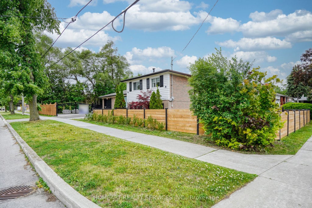 Photo of 2 Lesgay Crescent, Toronto, ON M2J 2H8 (MLS # C12685100)