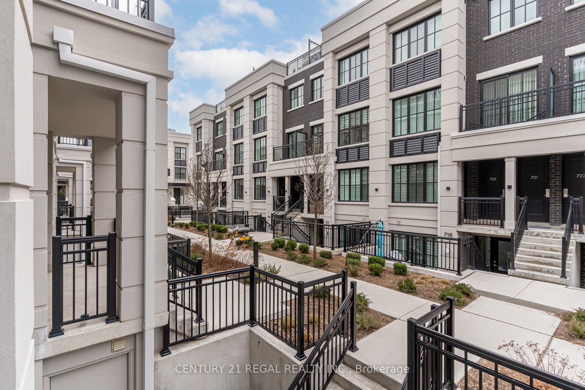 657 Cricklewood Drive 512