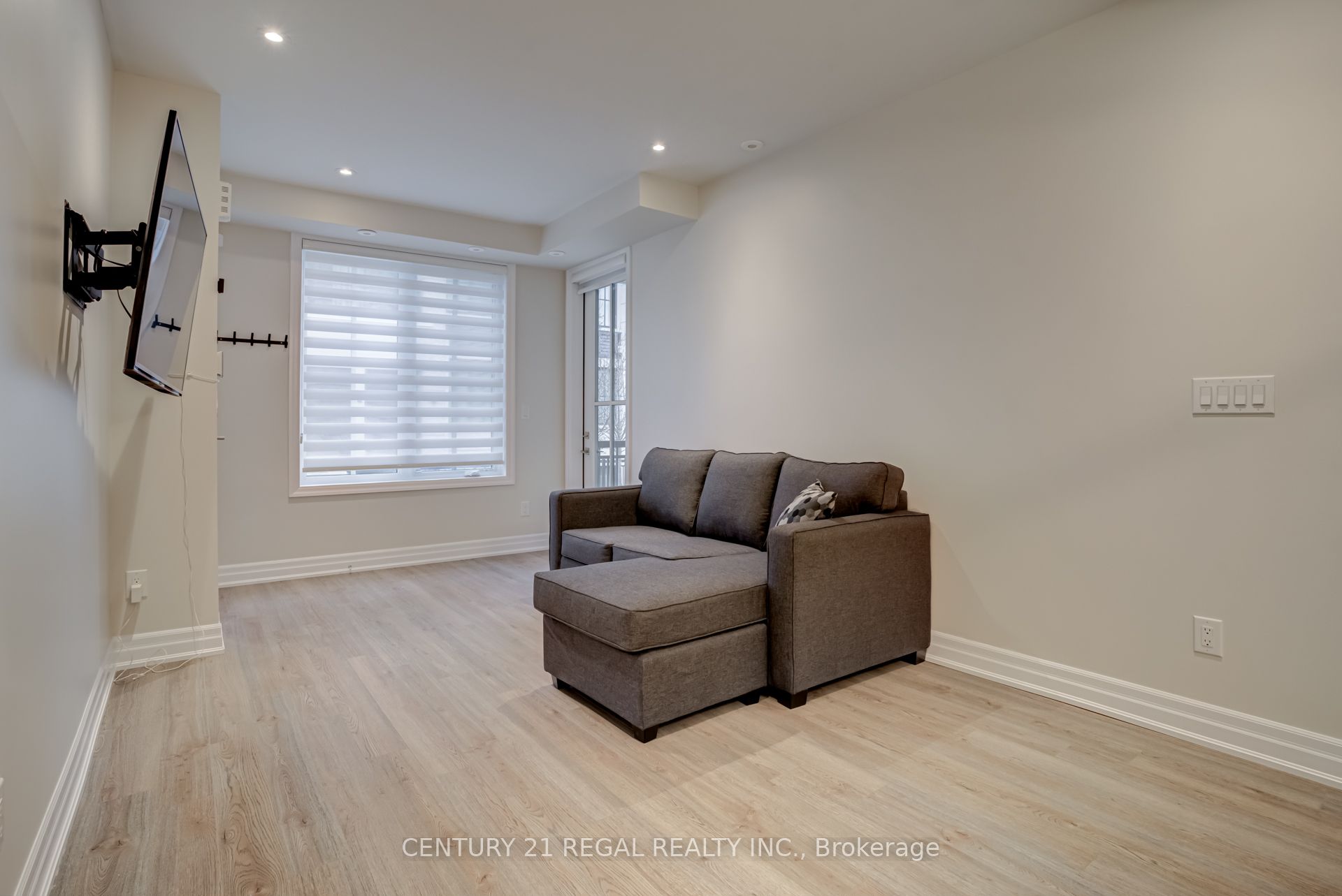 657 Cricklewood Drive 512