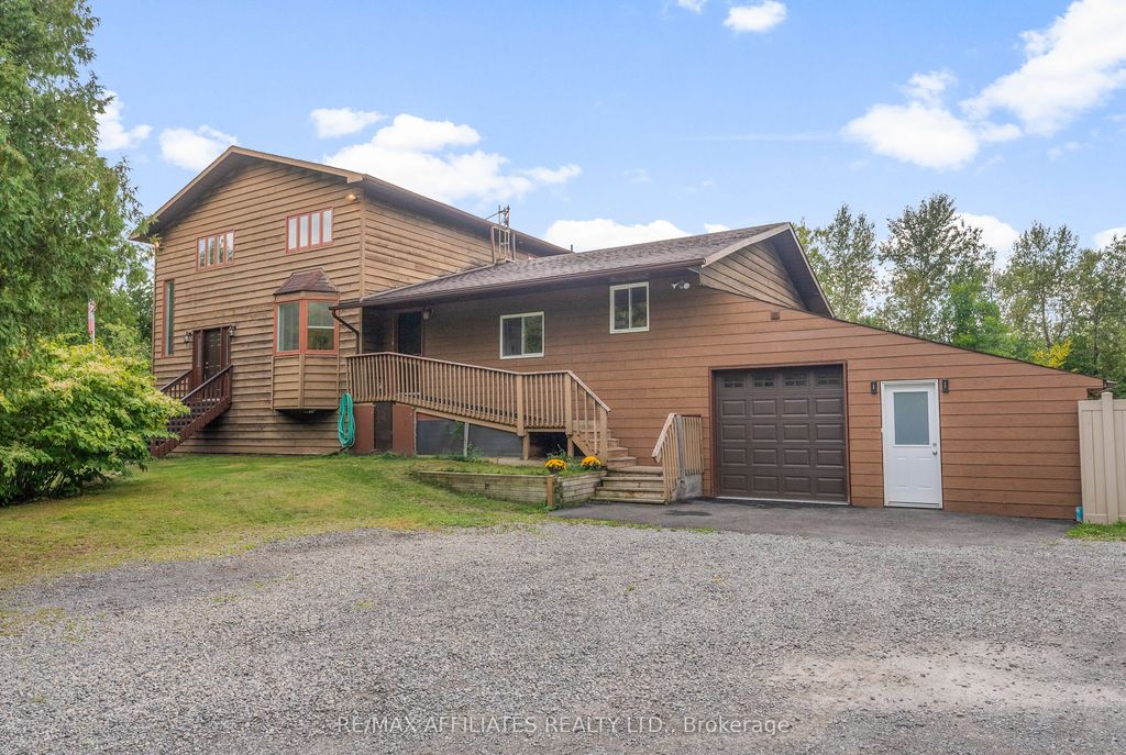 Photo of 425 Cuckoos Nest Road, Beckwith, ON K7A 4S7 (MLS # X12391625)
