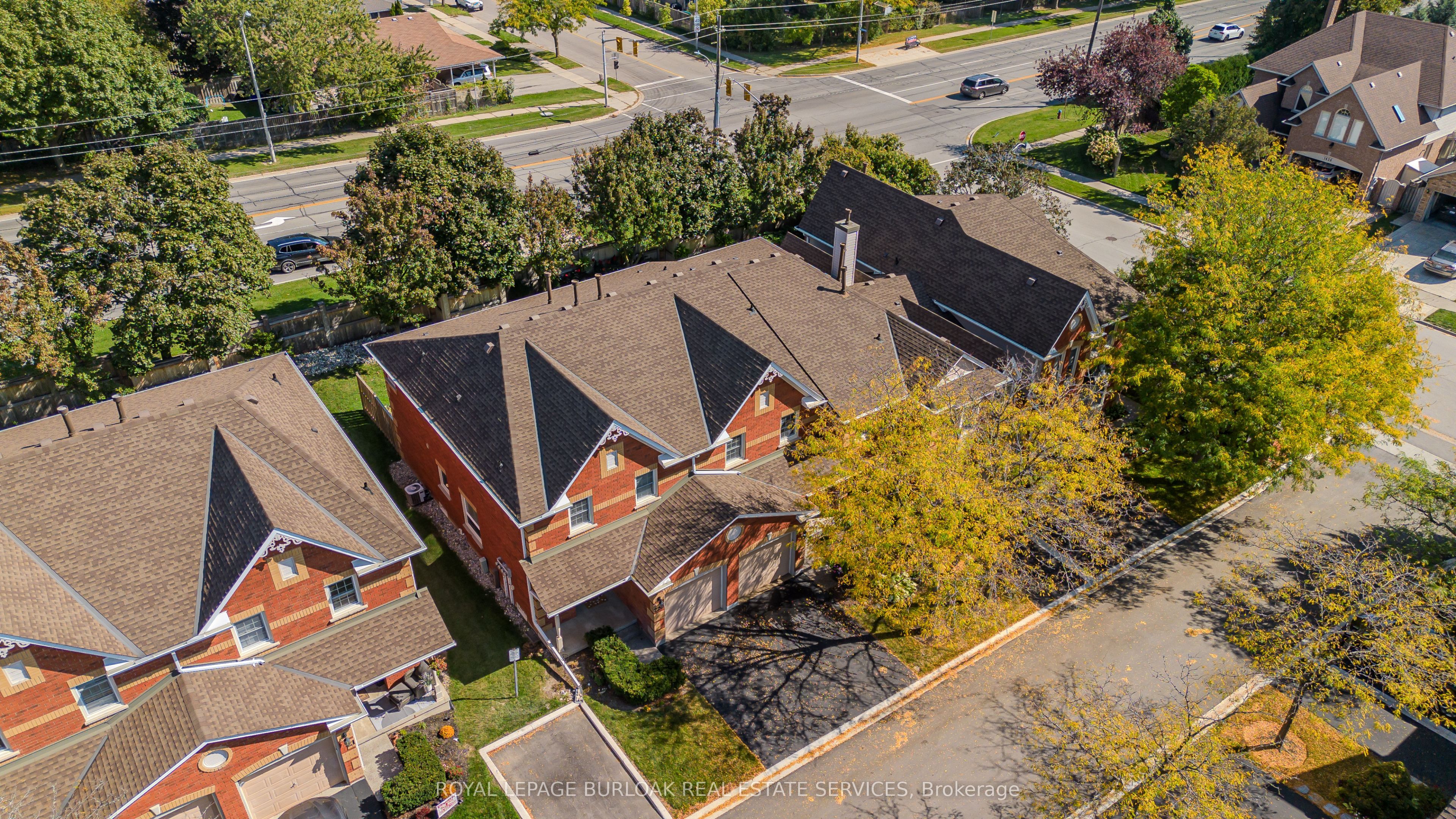 1415 Hazelton Boulevard 23