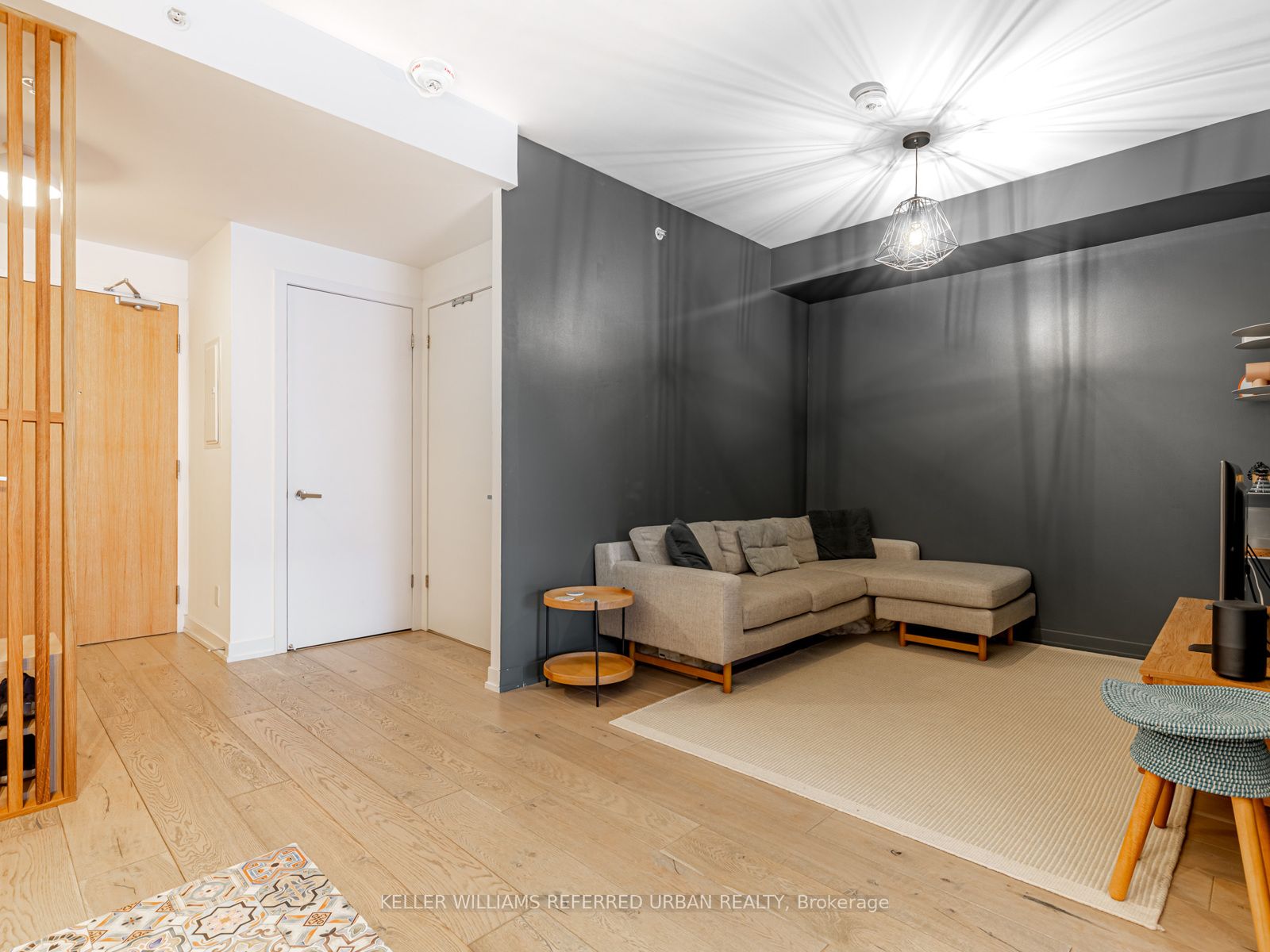 38 Howard Park Avenue 222