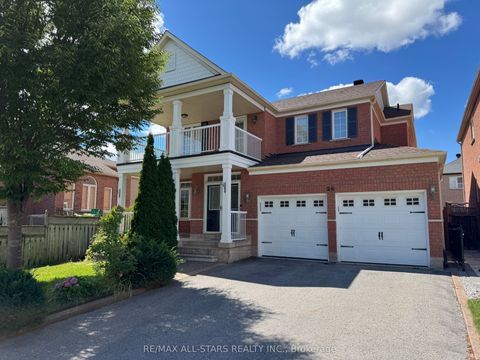 26 Belgrave Square Markham ON L6C 2T7