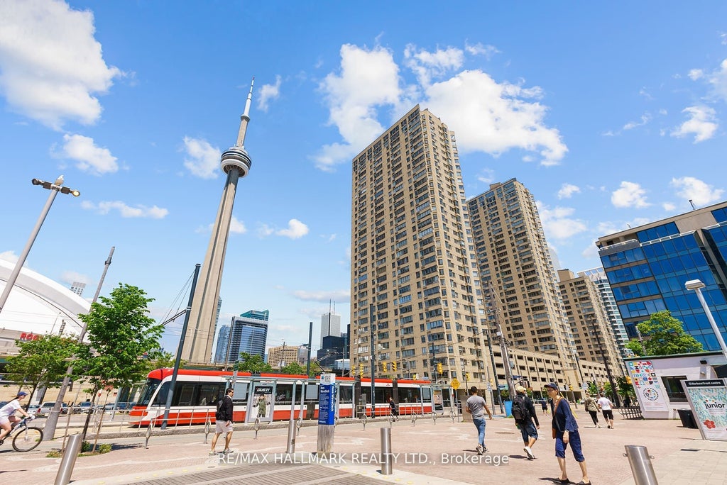 Photo of 270 Queens Quay W #2903, Toronto, ON M5J 2N4 (MLS # C13621520)