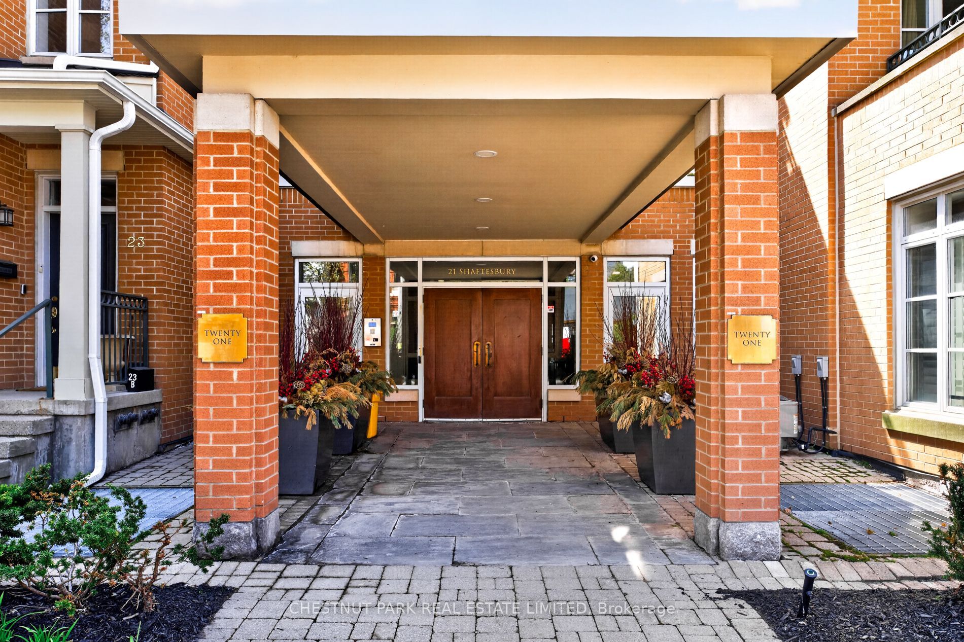 21 Shaftesbury Avenue 203