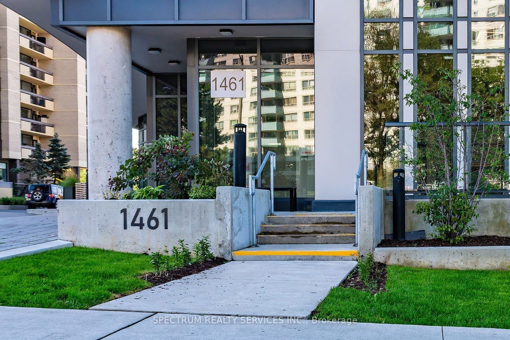 Photo of 1461 Lawrence Avenue #307, Toronto, ON M6L 0A6 (MLS # W13760052)