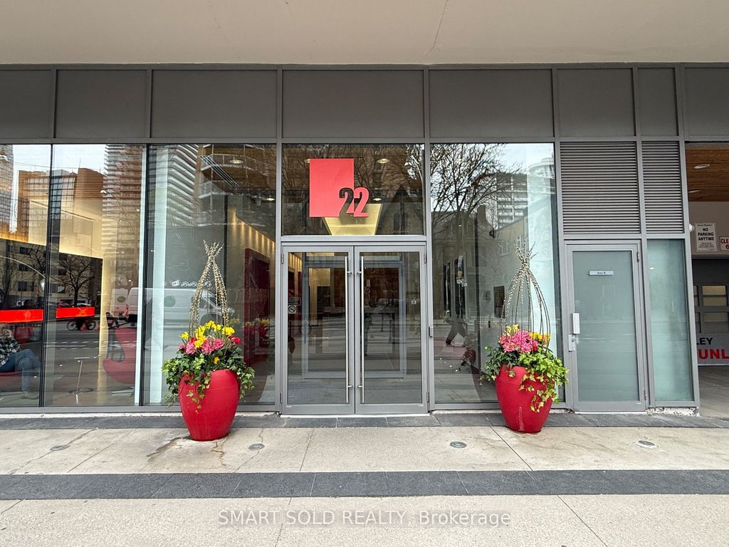 Photo of 22 Wellesley Street E #1608, Toronto, ON M4Y 1G3 (MLS # C12796312)