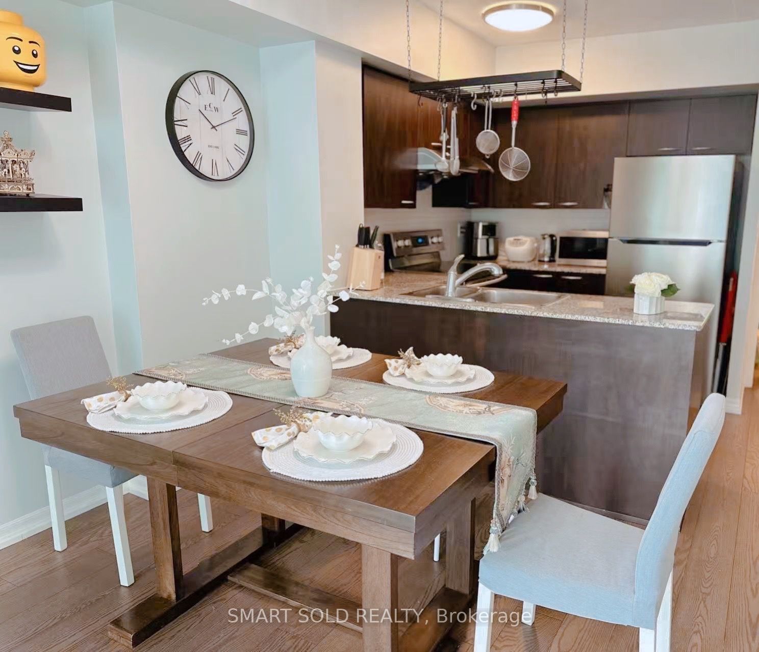 22 Wellesley Street E 1608