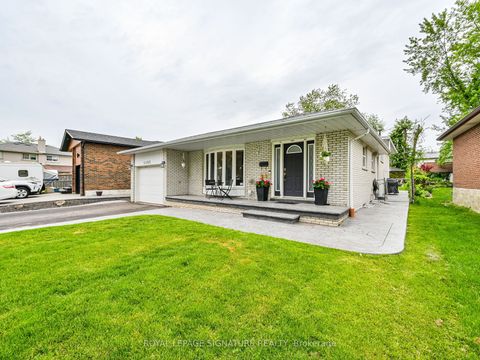 1195 Chada Avenue Mississauga ON L5C 1P8