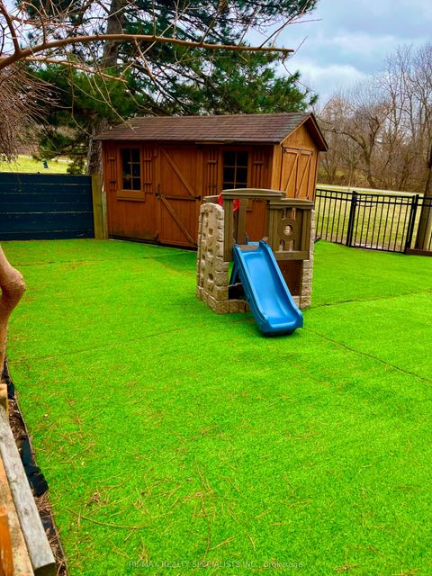 350 quigley Road Hamilton ON L8K 5N2