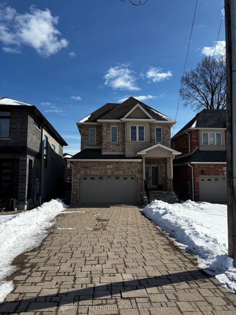 722 Gardner Avenue Mississauga ON L5E 1A9