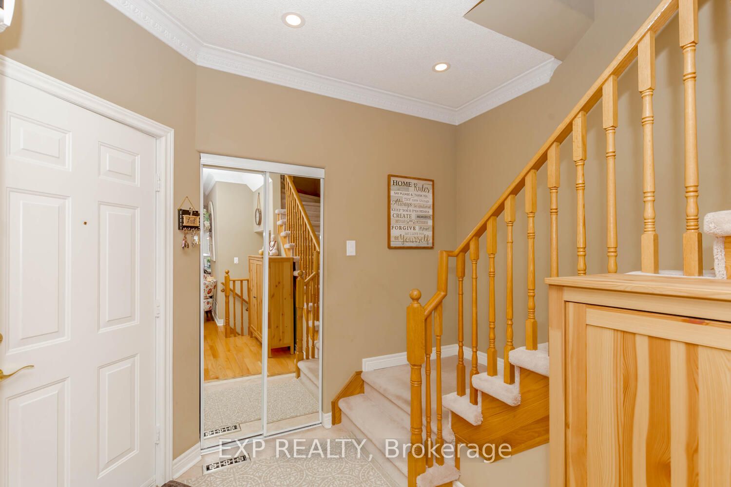 6941 Haines Artist Way