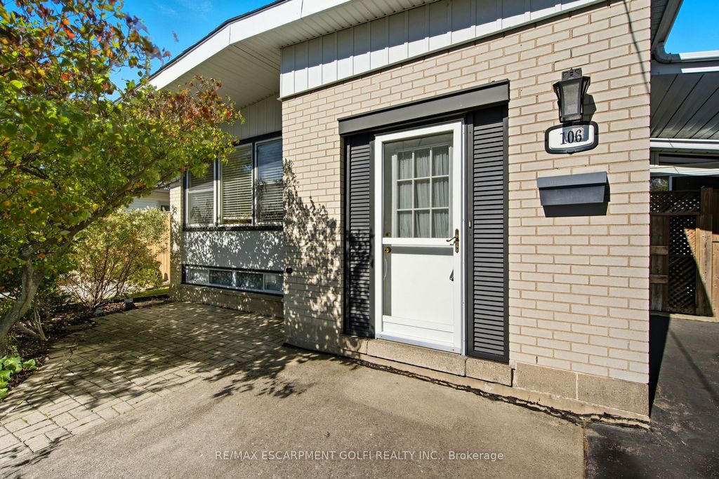 Photo of 106 Fielding Crescent, Hamilton, ON L8V 2P5 (MLS # X12460722)