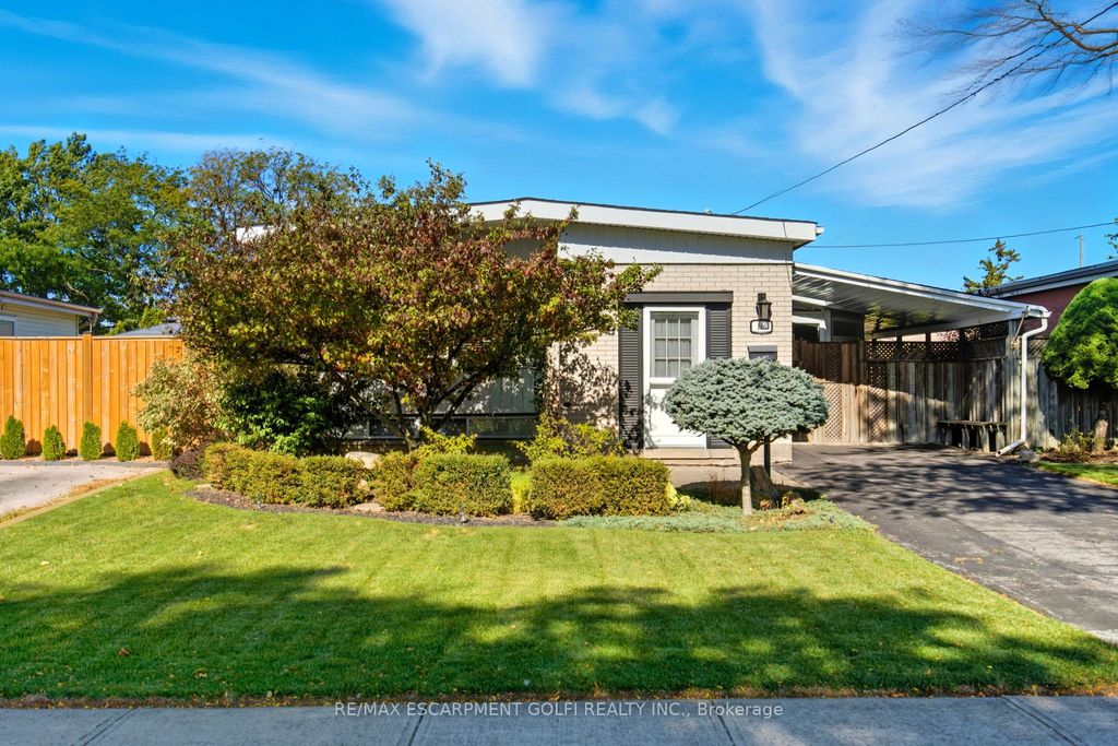 Photo of 106 Fielding Crescent, Hamilton, ON L8V 2P5 (MLS # X12460722)