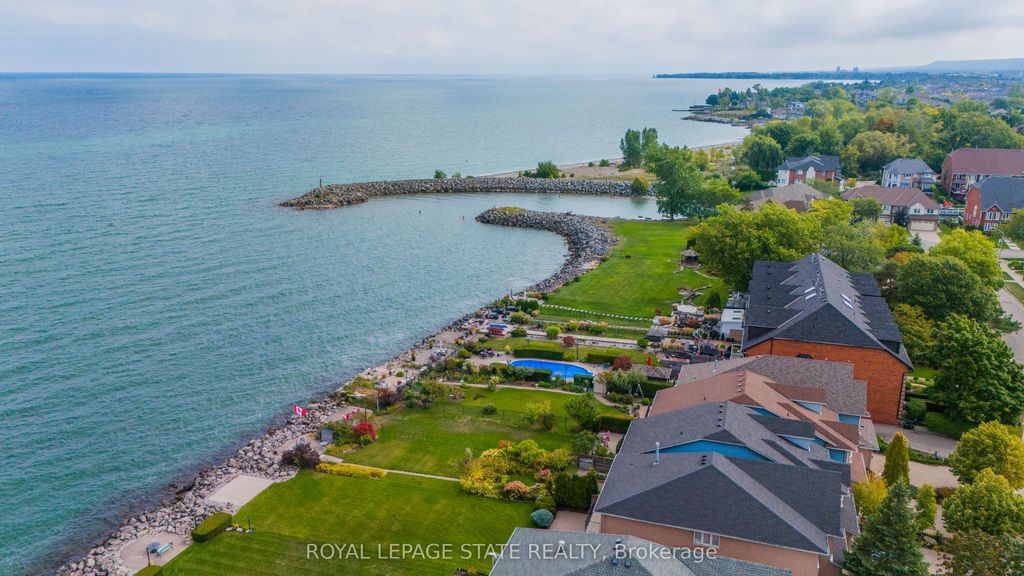 Photo of 55 Edgewater Drive, Hamilton, ON L8E 4Z2 (MLS # X12451552)