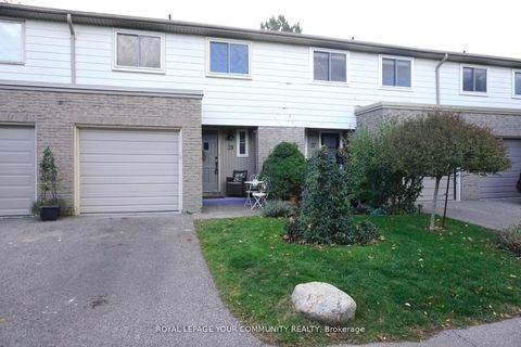 39 Knightsbridge Way Markham ON L3P 3W6