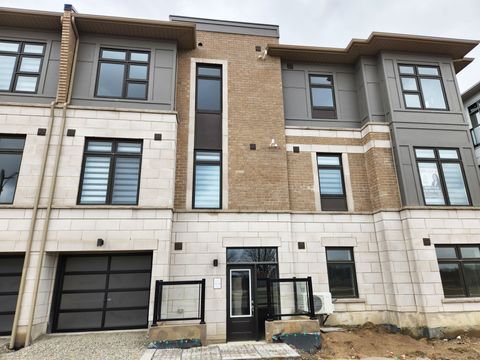 60 Halliford Place 702 Brampton ON L6P 4R1
