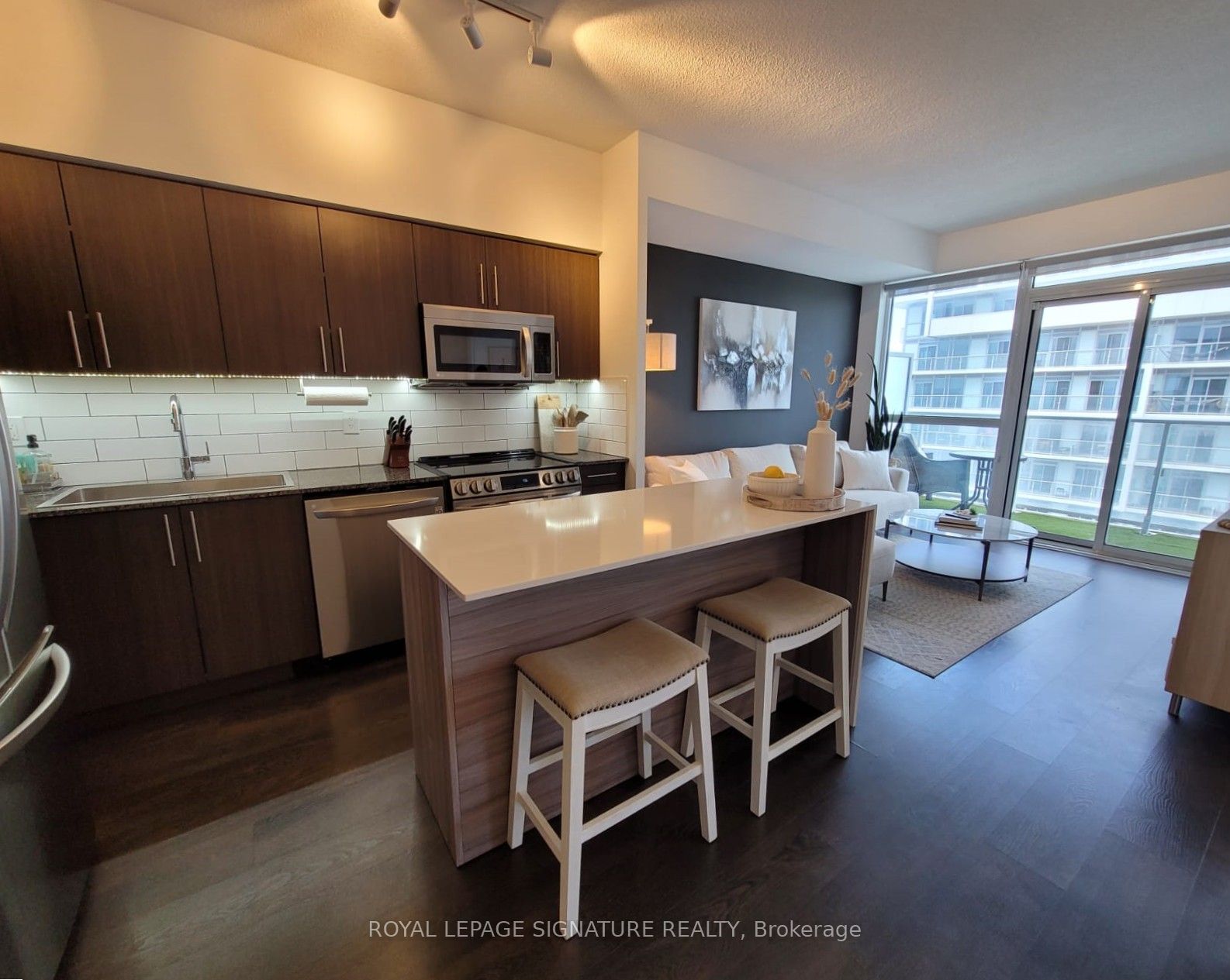 55 Speers Road LPH10