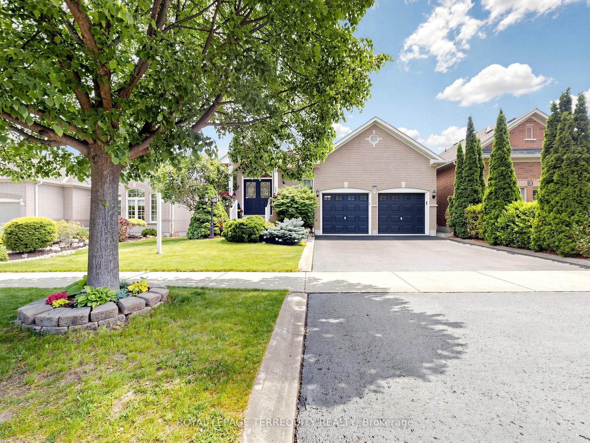 19 Johnson Crescent