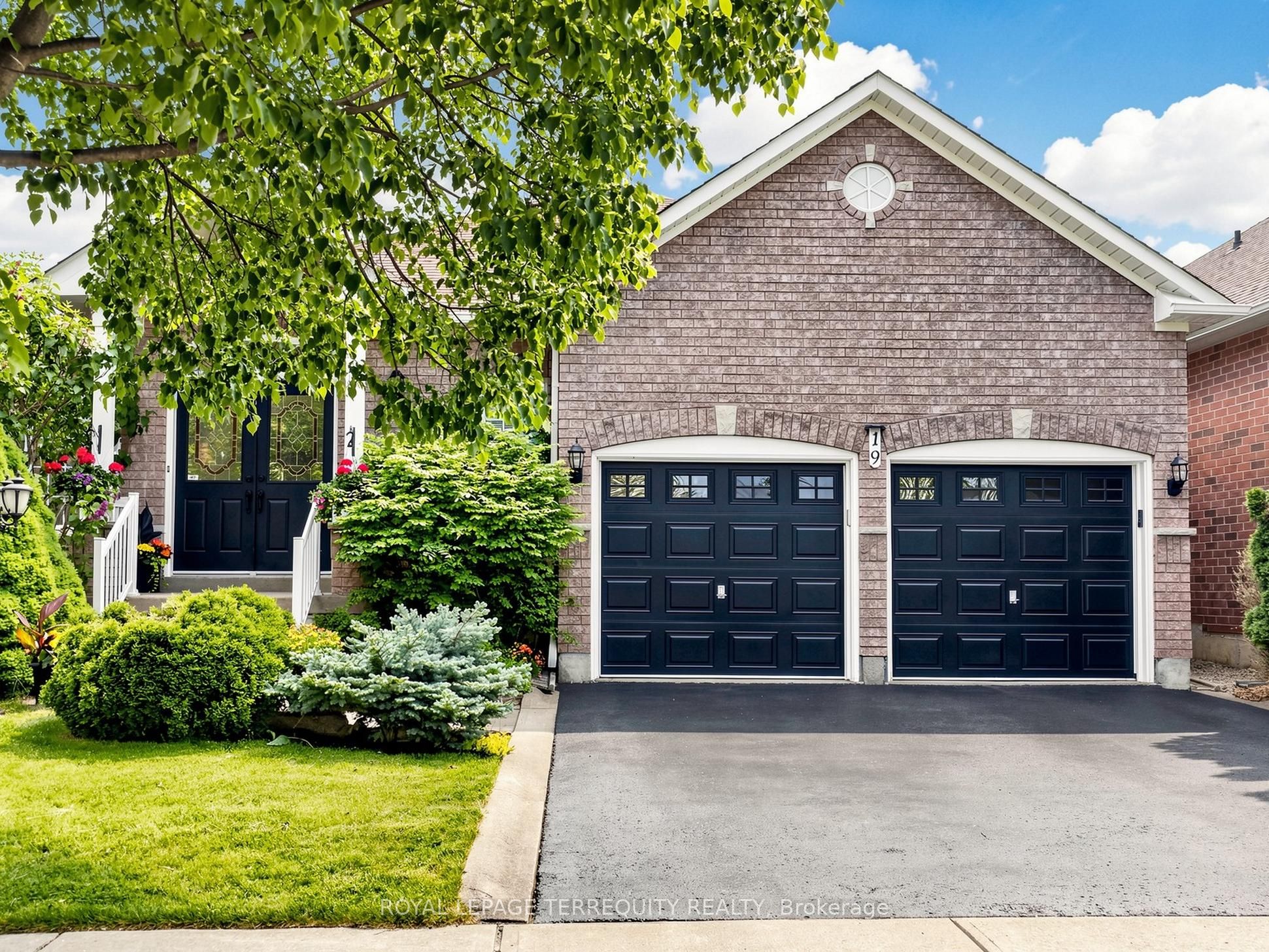 19 Johnson Crescent