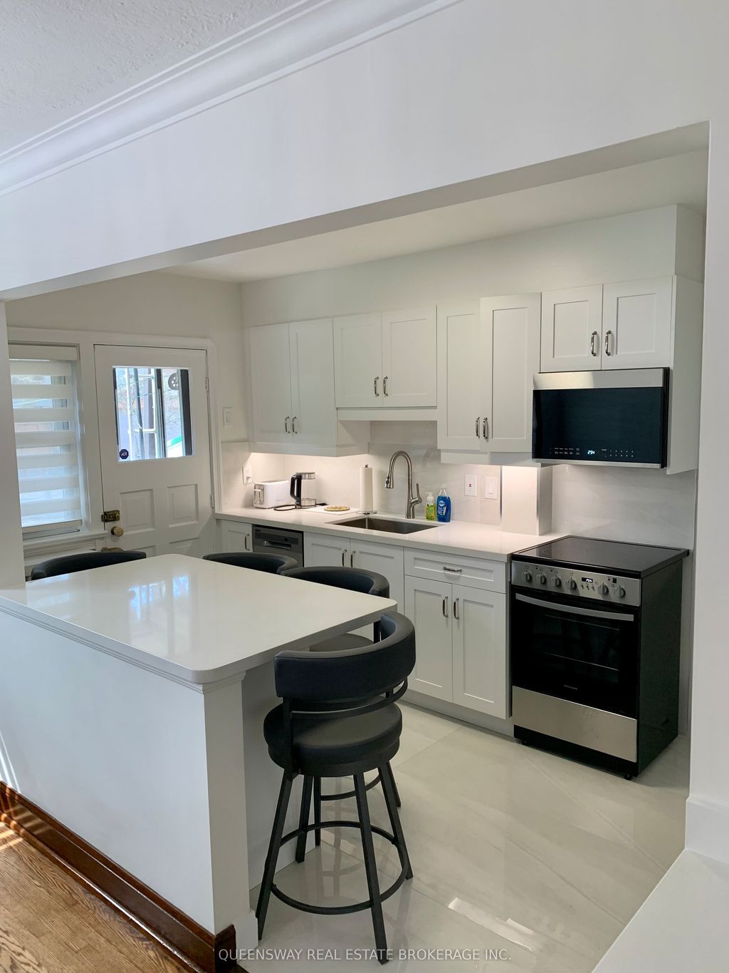 Photo of 420 Jane Street, Toronto, ON M6S 3Z8 (MLS # W12674178)