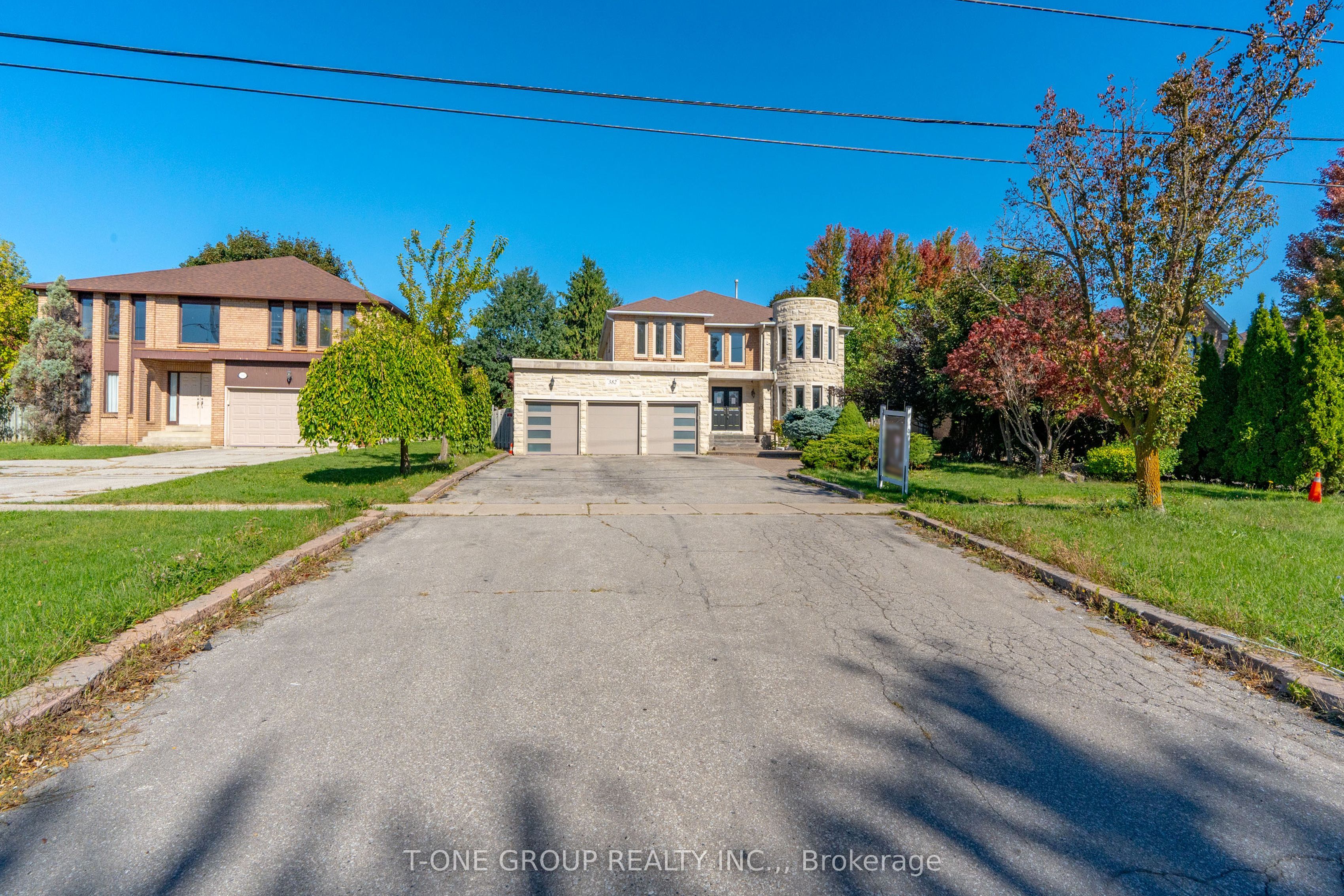 382 Elgin Mills Road W