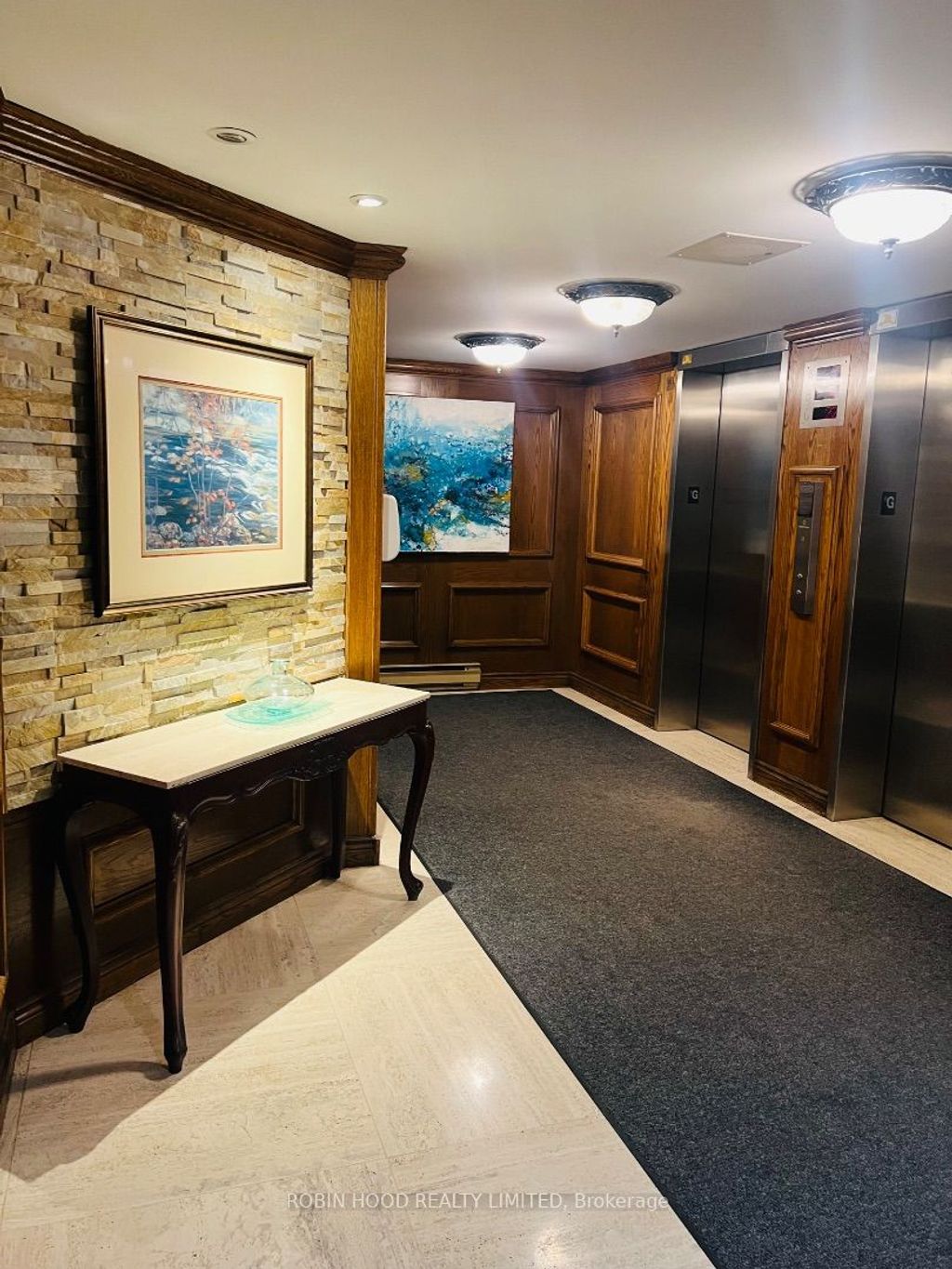 Photo of 530 Laurier Avenue W #910, Ottawa Centre, ON K1R 7T1 (MLS # X13079802)