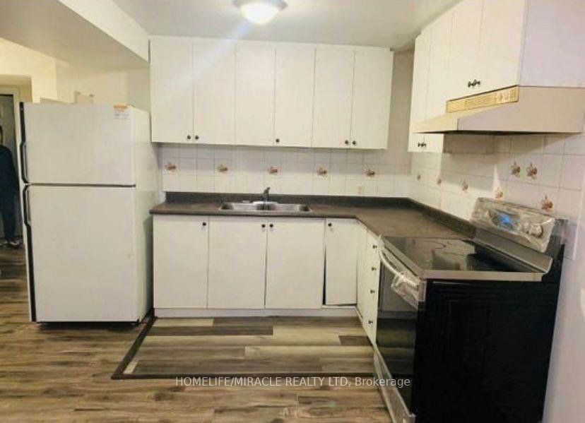 5237 Floral Hill Crescent