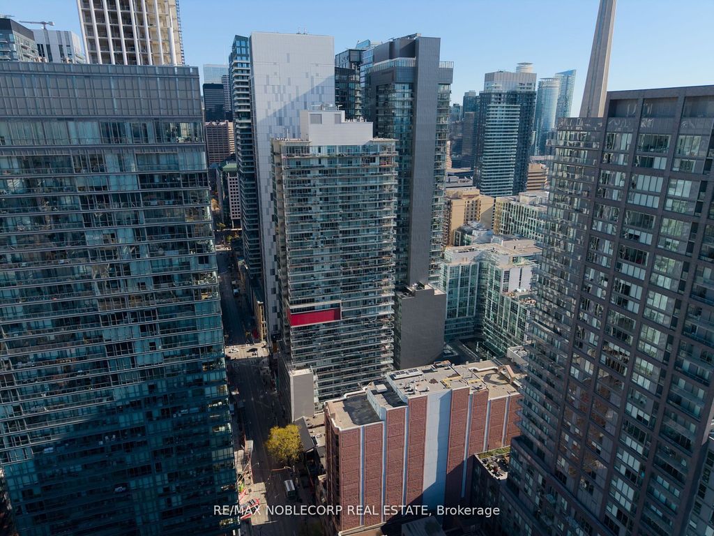 Photo of 375 King Street W #810, Toronto, ON M5V 1K1 (MLS # C12703208)