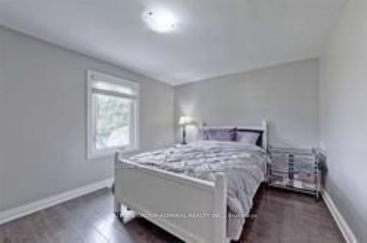 114 Cartier Crescent