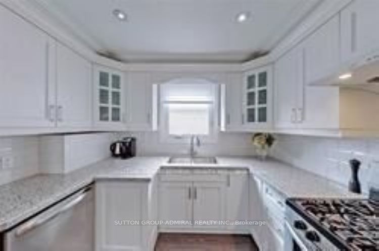 114 Cartier Crescent