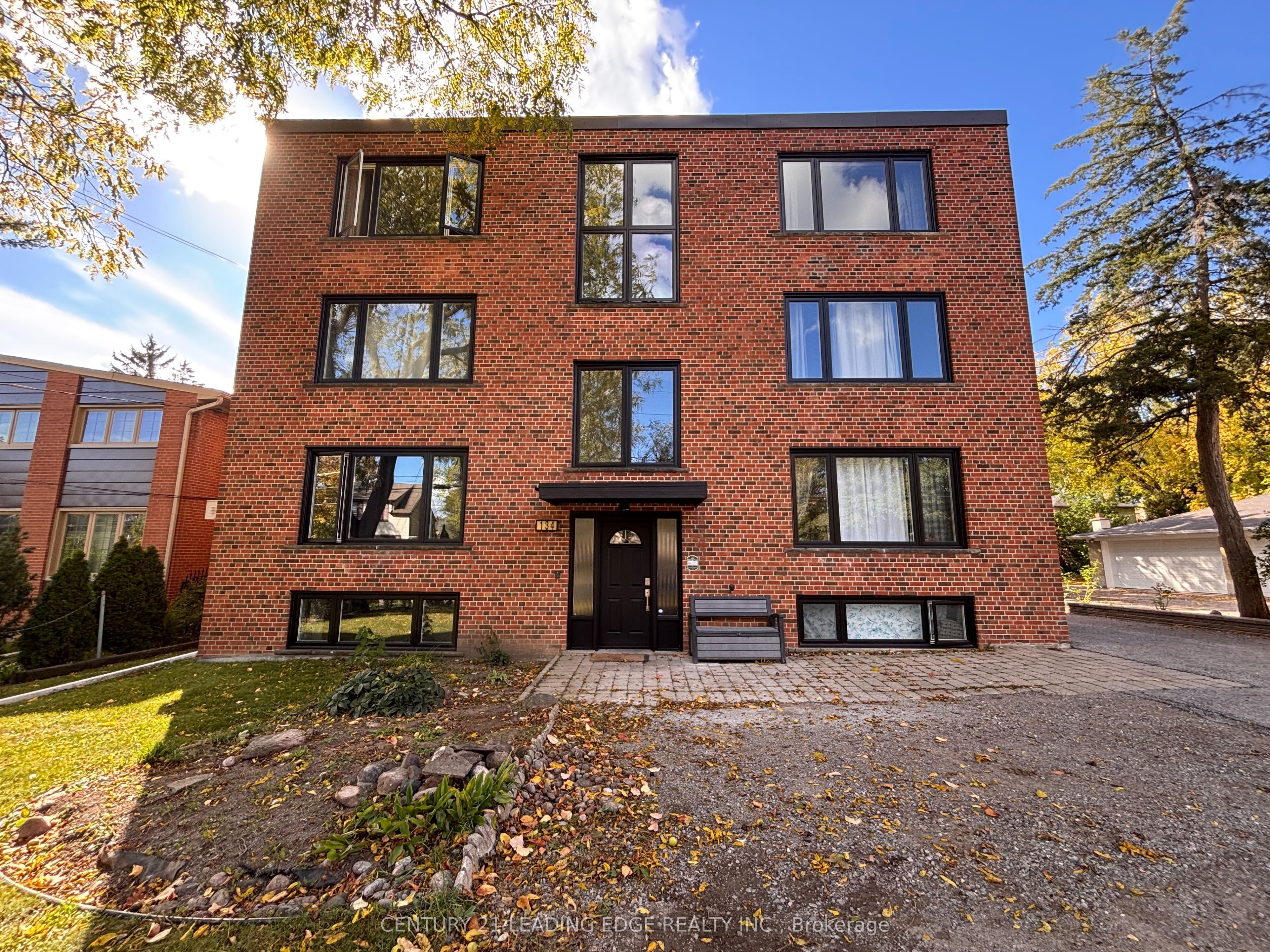 134 Lucas Street 2