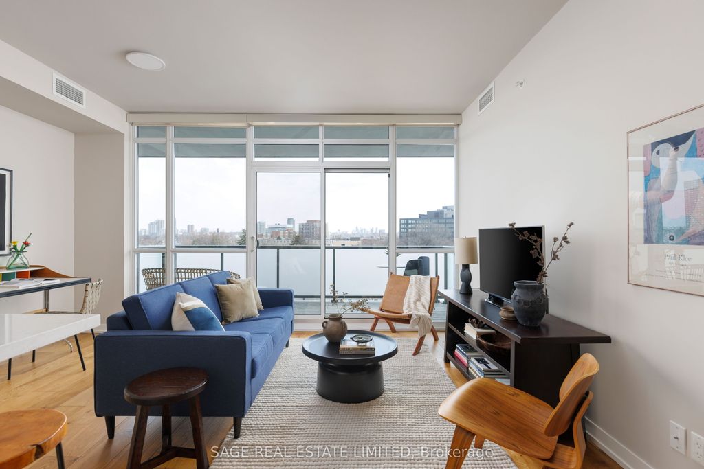 Photo of 36 Howard Park Avenue #707, Toronto, ON M6R 0A5 (MLS # W12989950)