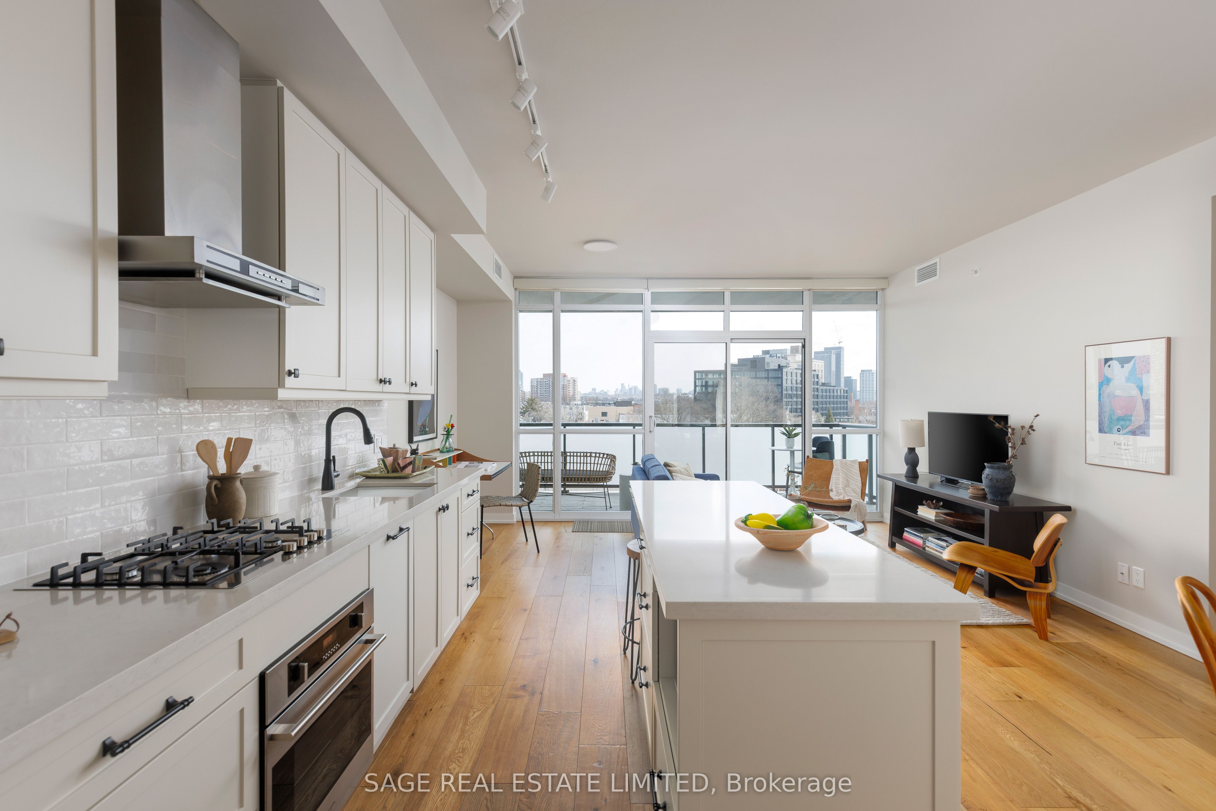 36 Howard Park Avenue 707